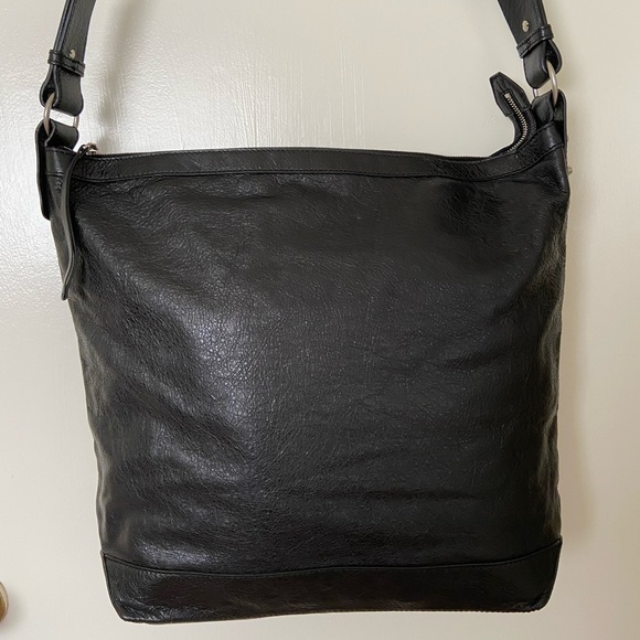 BALENCIAGA Unisex Arena Day Messenger Bag - Picture 2 of 8